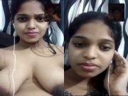 Sexy Desi Girl Shows Her Boobs